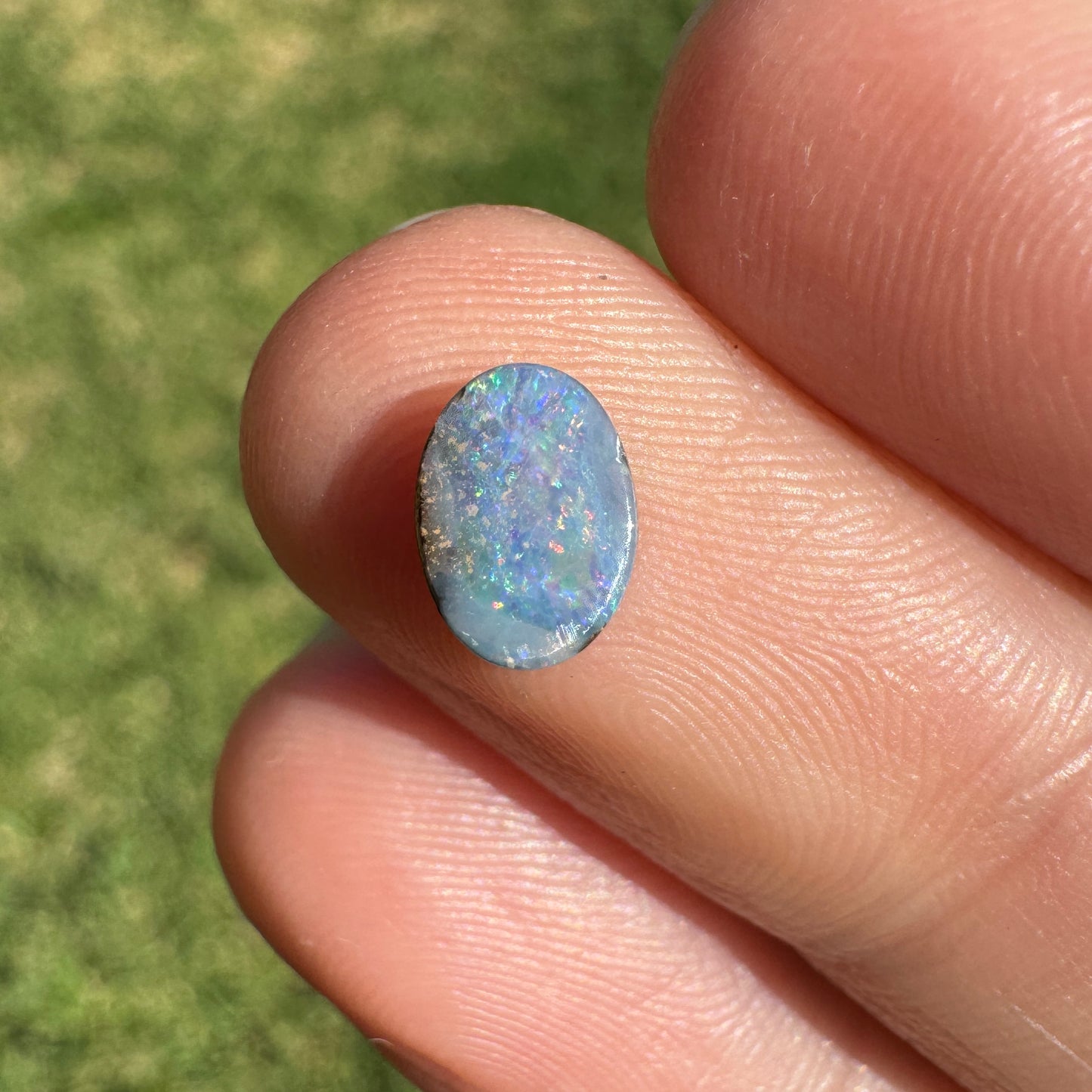 0.91 Ct extra small boulder opal
