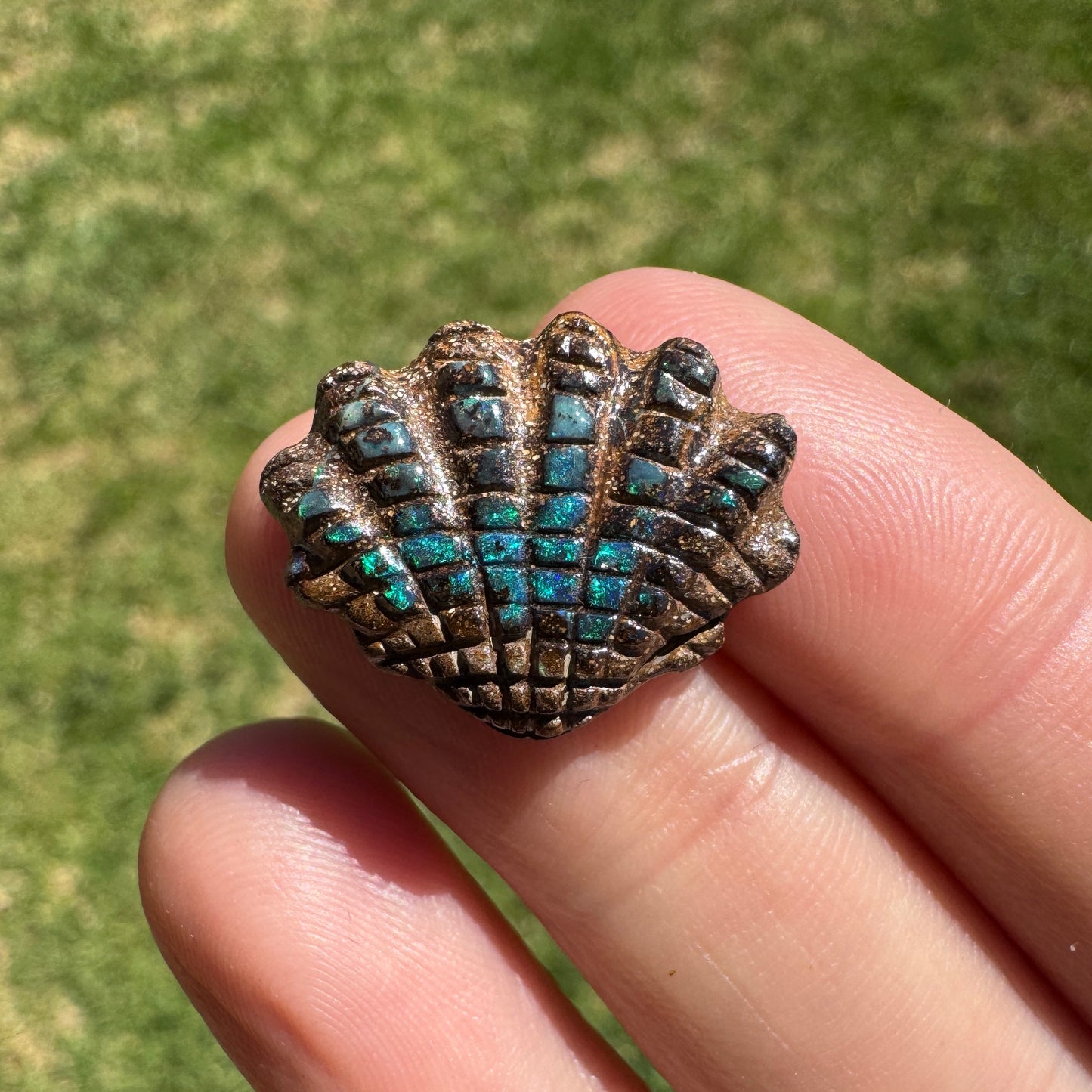 9.80 Ct fan shell boulder opal carving