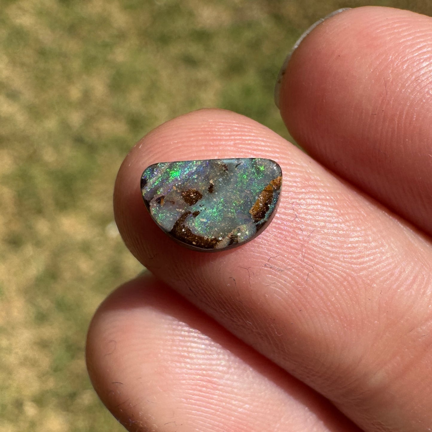 1.13 Ct small boulder opal