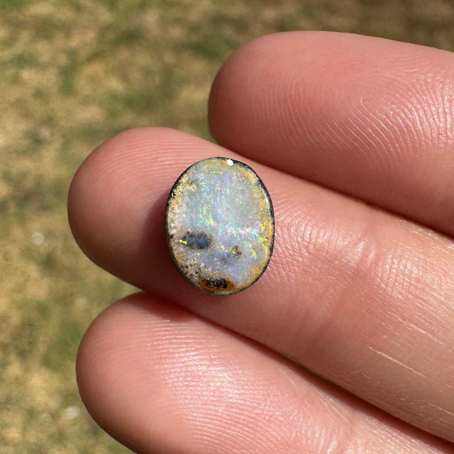 2.35 Ct small boulder opal