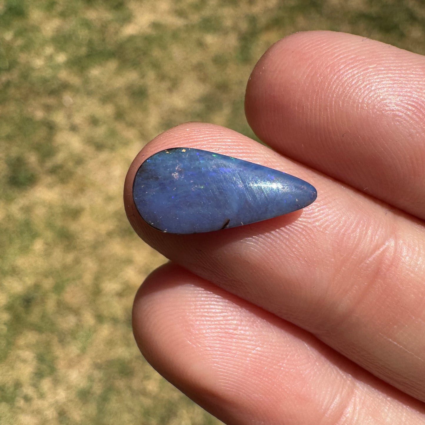 2.76 Ct small boulder opal