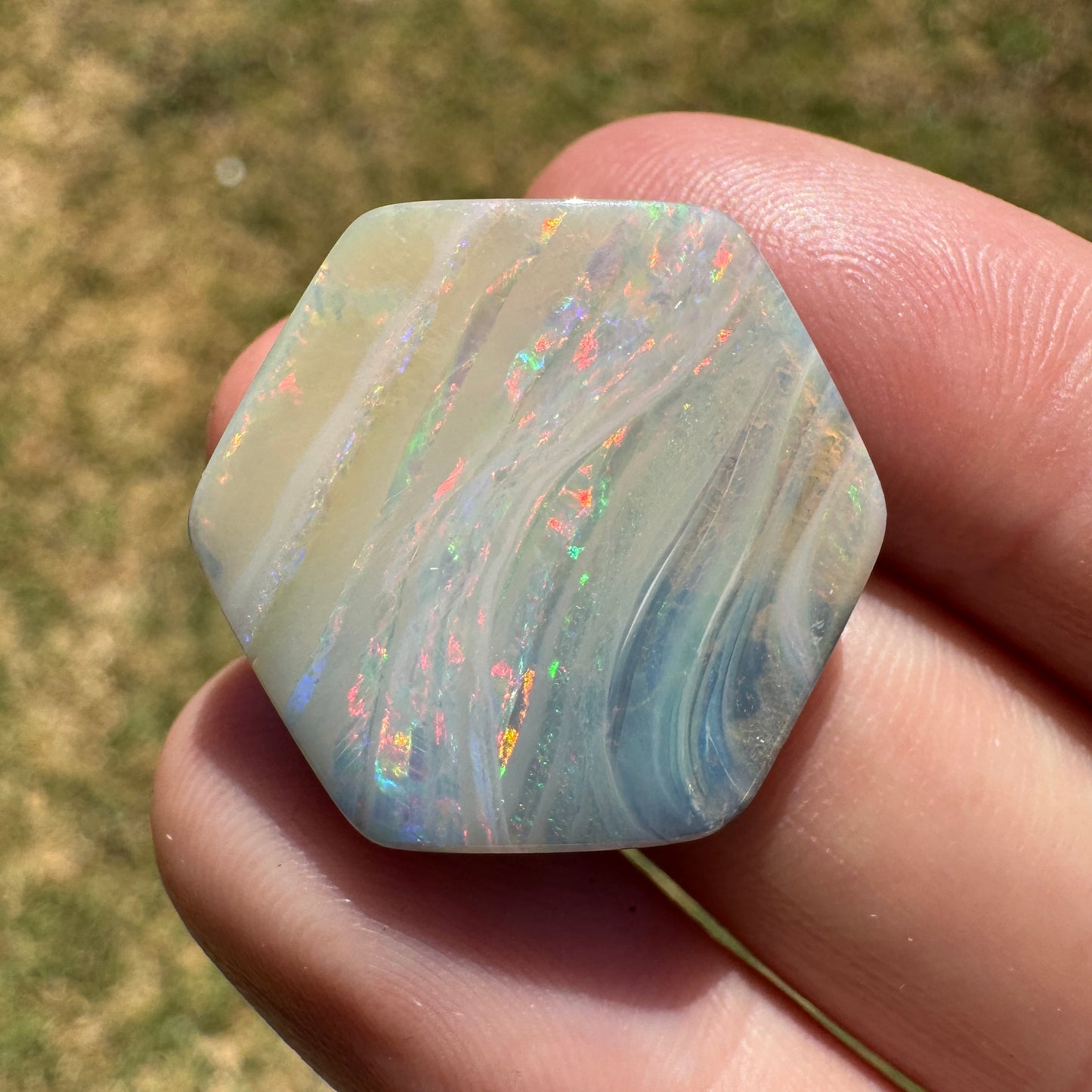 22.08 Ct large hexagon boulder opal