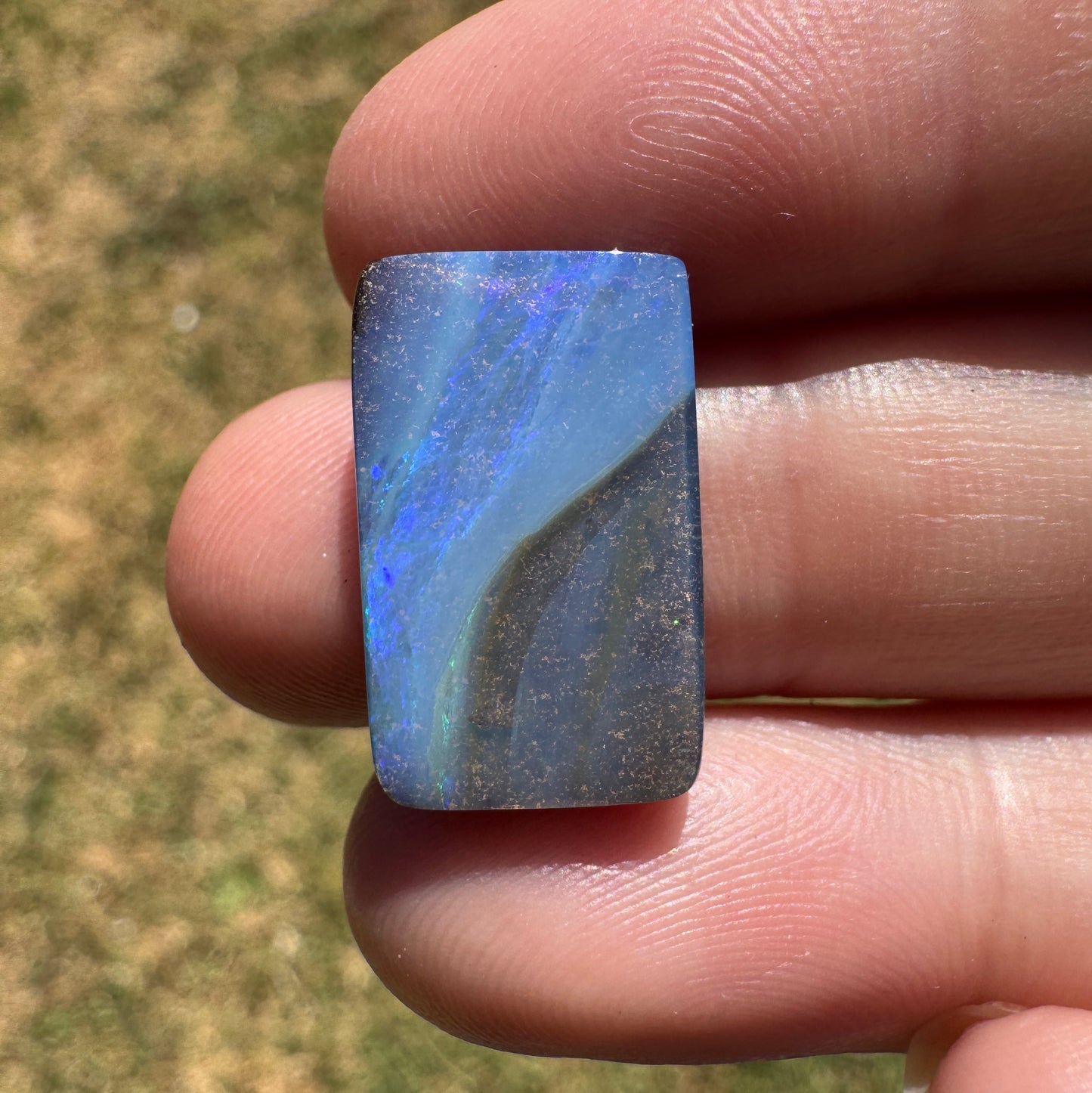 8.36 Ct two-tone boulder opal
