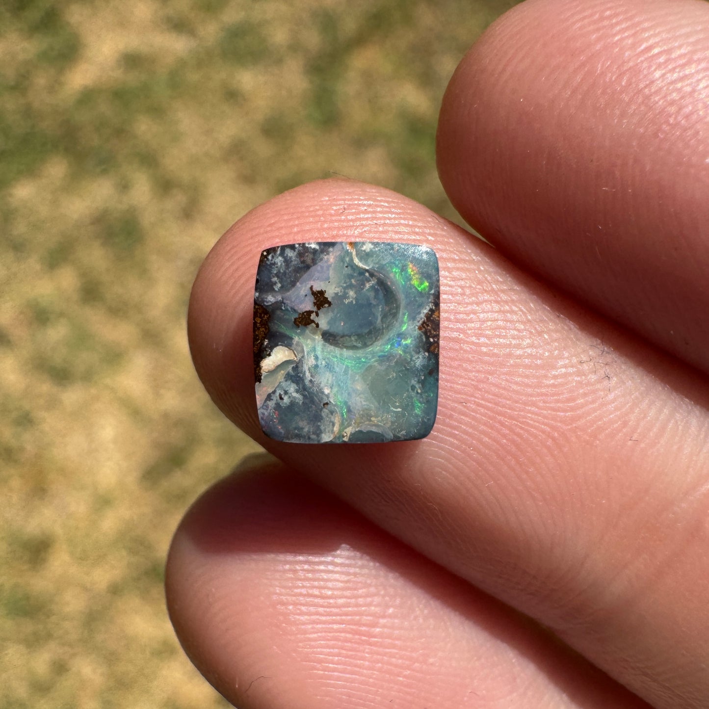 1.61 Ct small boulder opal