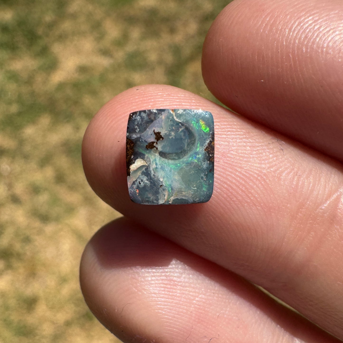 1.61 Ct small boulder opal