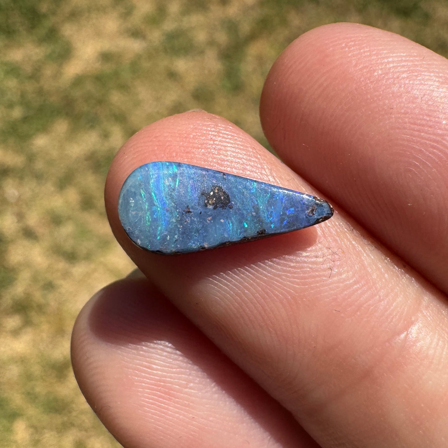 2.02 Ct small boulder opal