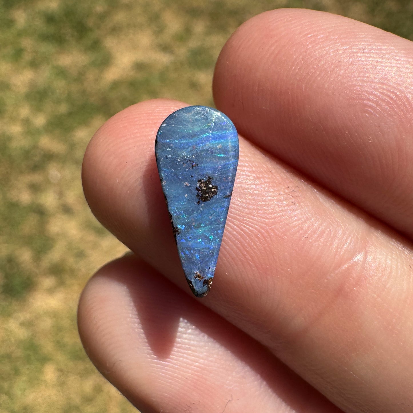2.02 Ct small boulder opal
