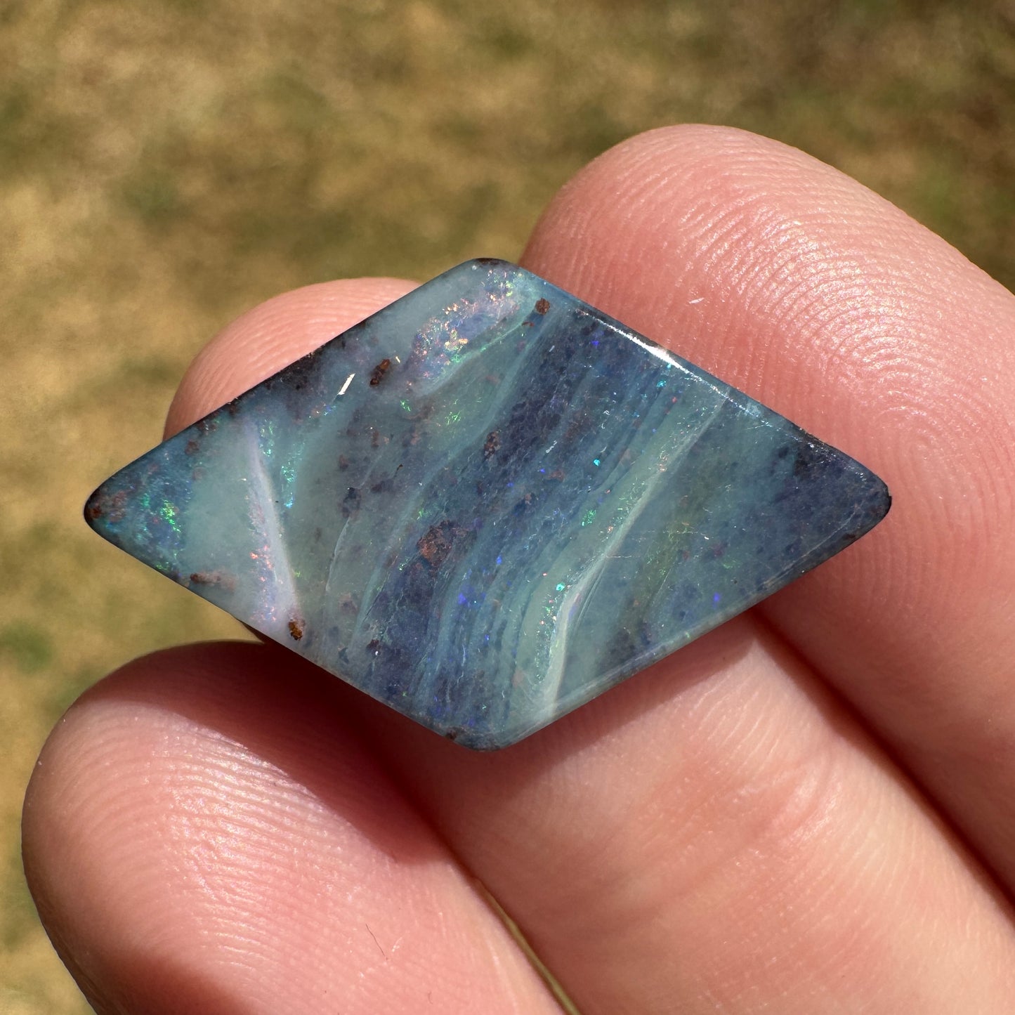 4.93 Ct diamond-shaped boulder opal